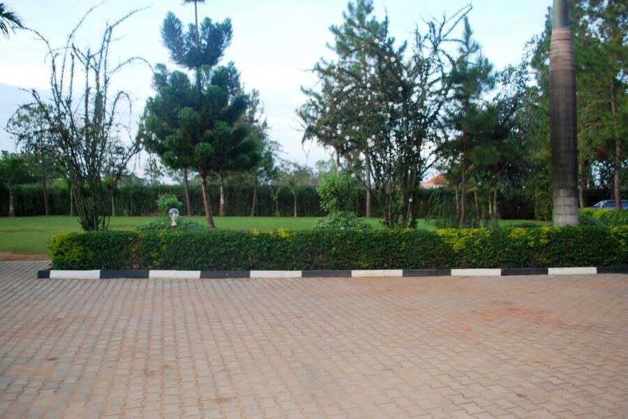 Palm World Hotels Mbarara Екстериор снимка