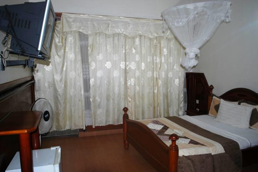 Palm World Hotels Mbarara Екстериор снимка