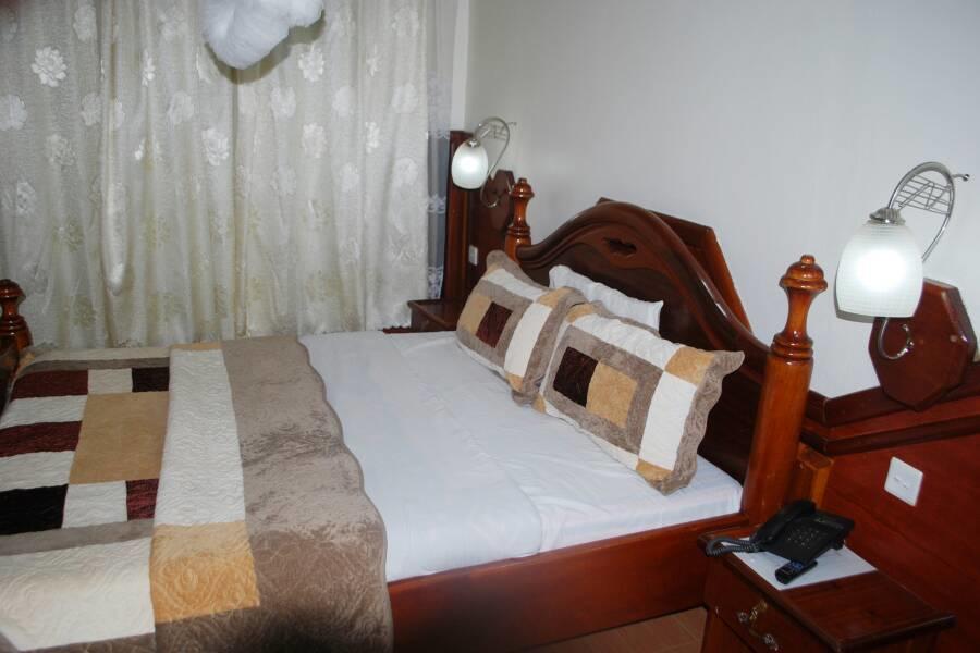 Palm World Hotels Mbarara Екстериор снимка