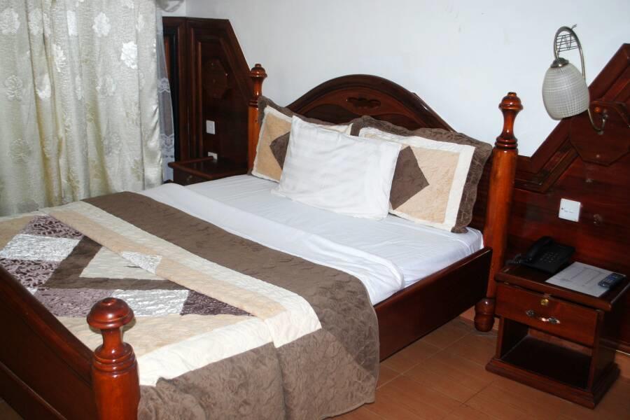 Palm World Hotels Mbarara Екстериор снимка